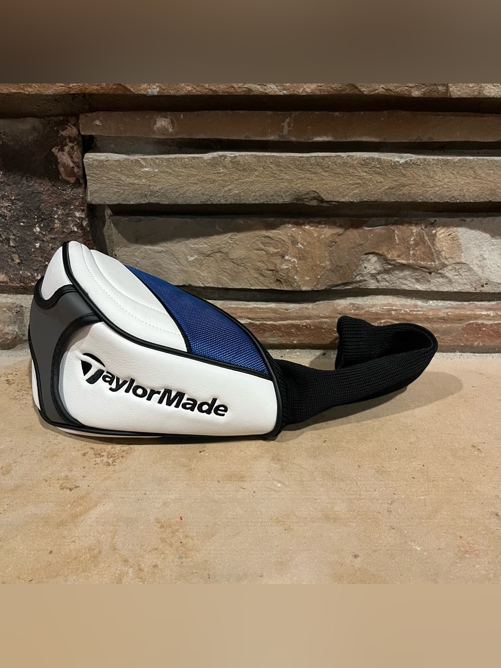 TaylorMade Blue & White Golf Driver Headcover